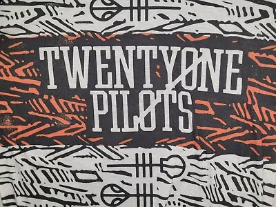Buy Twenty One Pilots LS Pullover Graphic Tee Size M (b4) • 10.76£