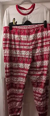 Buy Unisex Christmas New Pyjamas Set • 8£