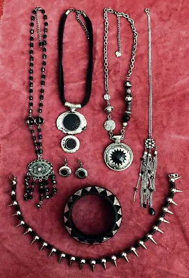 Buy Job Lot Of 8 Pieces Of Gothic Style Jewellery/ 5 Necklaces / Earrings / Bangle • 20£