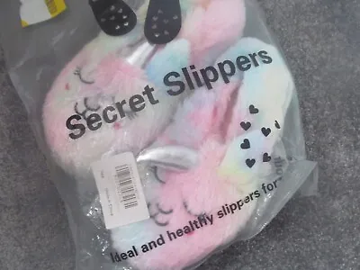 Buy Girl`s Rainbow Unicorn Slippers Uk Size 4/5  New In Bag • 10£