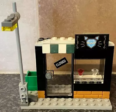 Buy Lego Dc Batman Catwoman Jewellery Diamond Shop Heist Scene Vgc For Age • 5.99£