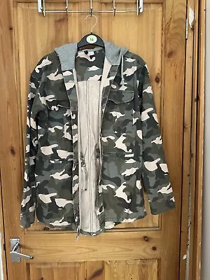 Buy Ladies Camo Jacket From H&M Size XS • 7£
