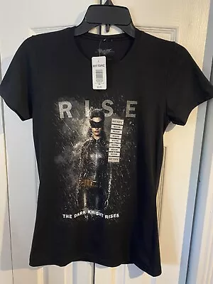 Buy The Dark Knight Rises ‘Rise’ Catwoman Size Medium Women’s Graphic T-shirt • 42.63£