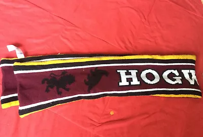 Buy Harry Potter - Hogwarts Scarf - With Coats Of Arms • 10£