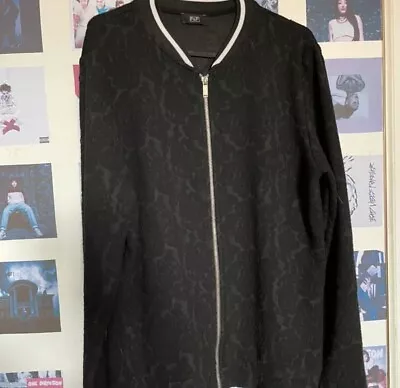 Buy Black Zip Up Jacket • 6£