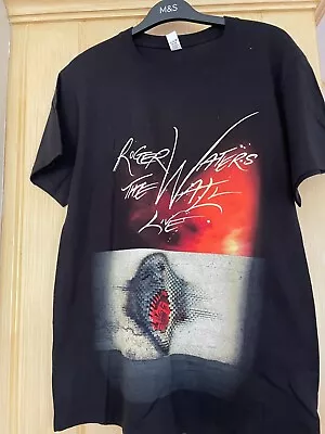 Buy Roger Waters The Wall Live Tour T-Shirt M (Medium) - Good Condition • 11£