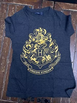 Buy Grey And Yellow Primark Harry Potter Hogwarts T Shirt Size 8 Primark  • 0.99£