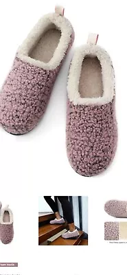 Buy Ladies Slippers Size 6-7 • 3.99£