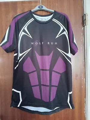 Buy Mens Black/burgundy Wolf Run T-shirt Size M Excellent • 12.99£