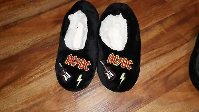 Buy AC/DC Fuzzy Babba Slipper Socks S/M • 4.75£