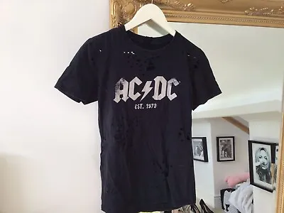 Buy Acdc T Shirt Women • 10£