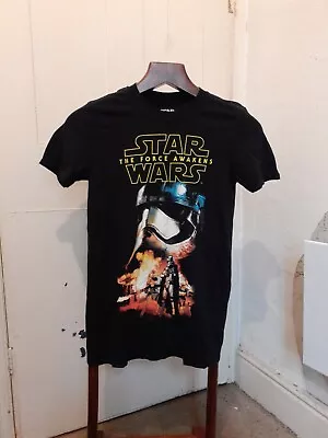 Buy Star Wars The Force Awakens T-shirt - Small • 3.30£