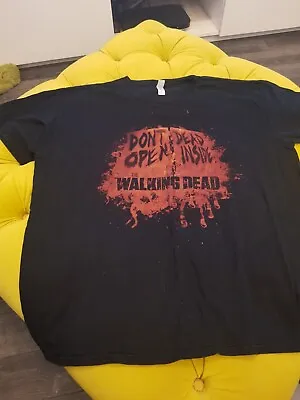 Buy The Walking Dead T Shirt - Unofficial- Large • 5£