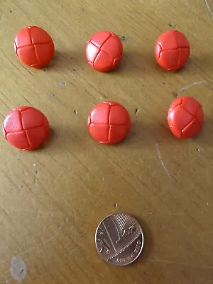 Buy BN  LEATHER LOOK PLASTIC FOOTBALL 6 X BUTTONS 20mm SINGLE SHANK 12  ASST COLOURS • 2.95£