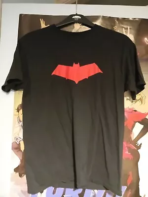 Buy Batman Red Hood Jason Todd T Shirt Medium • 5£