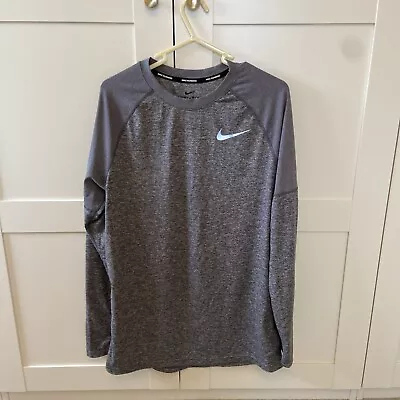 Buy Nike Running T Shirt Mens Small • 15£