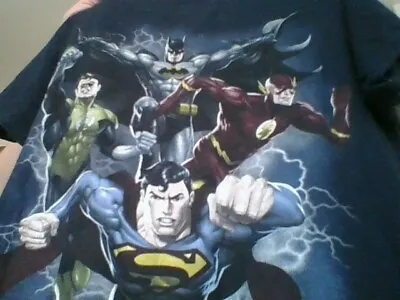 Buy Dc Comics Justice League  T Shirt Medium • 9.99£