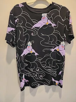 Buy Disney Parks Womens T Shirt All Over Ursula Print Short Sleeve Sz S Villain  • 12.17£