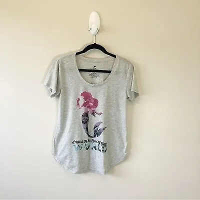 Buy Disney Princess The Little Mermaid Ariel Graphic T-Shirt Junior's Size Medium • 12.34£