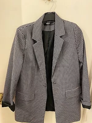 Buy Misguided Tall Dogtooth Jacket • 3£
