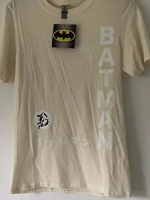 Buy Batman Action Pose Japanese Text T-Shirt • 7£