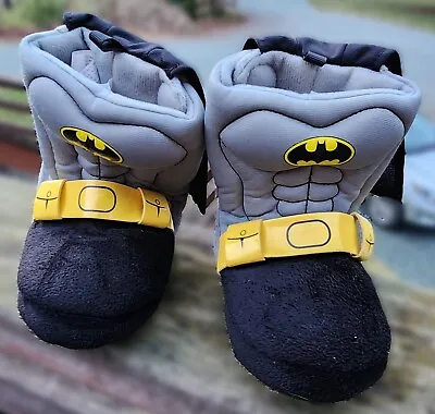 Buy DC Comics Batman Toddler Boys'  Slipper Boot With Cape  Size S 5/6 (C10) • 6.02£