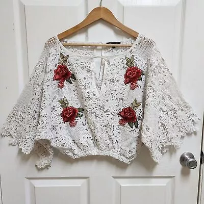 Buy Romeo & Juliet Couture Top Women M White Floral Crochet Embroidered Cropped Boho • 26.25£