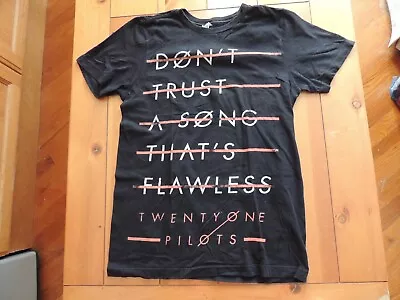 Buy 21 Twenty One Pilots T-Shirt XS “Don’t Trust A Song That’s Flawless” Pacific • 18.90£