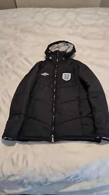 Buy Umbro England Team Puffer Coat Jacket Mens Black Football Soccer RARE  L • 50£