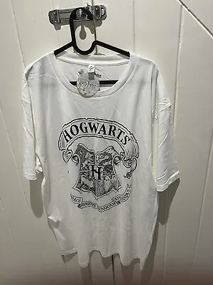 Buy Harry Potter Hogwarts Logo T-Shirt Mens XXL - New With Tag - White • 9.99£