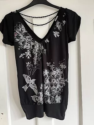 Buy Oasis Size 10 Black Floral Top With Beading On The Back. • 0.99£