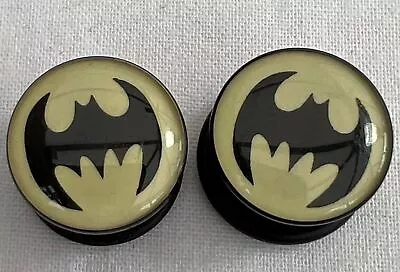 Buy 2x 16mm Glow In The Dark Batman Logo Body Jewellery Plugs NEW Acrylic GITD Ear • 3.99£