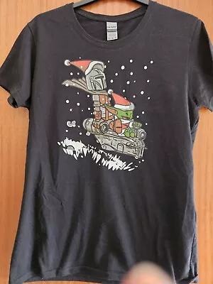 Buy Christmas T Shirt Mandolorian Size M • 1.50£