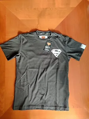 Buy DC Superman Tribute Replay T-Shirt - Black& White (NEW & TAGGED) LIMTED EDITION  • 29£