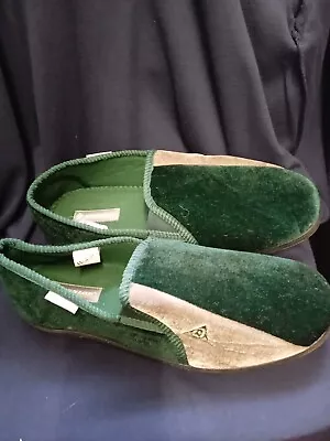 Buy Mens Dunlop Full Slippers Velour Two-Tone Twin Gusset Comfy Warm Size 13 UK • 7£