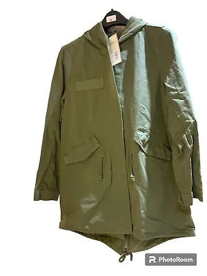 Buy Green Ladies Parka Style Jack With Iconic Mod Logo On Sleeve. Size XL • 35£