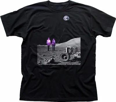 Buy Spaceman On The Moon Space Walking The Earth Nasa Black T-shirt 9332 • 12.55£
