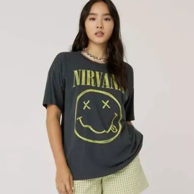 Buy Daydreamer Nirvana Smiley Merch Tee - Medium • 83.97£