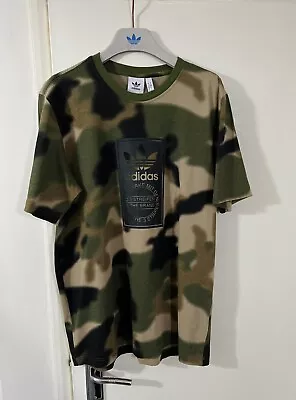Buy 🔥adidas Originals Camo T-Shirt Size UK Large🔥3-stripes🔥adicolor🔥NEW🔥22”ptp • 30£