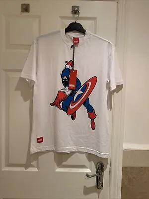 Buy Captain America Marvel Tshirt Size Small • 14.99£