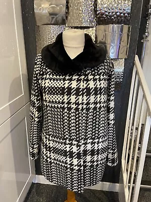 Buy Coercion Size 12 Fleece Jacket Bl/Wh Check With Fur Collar • 12£