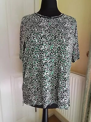 Buy Oasis Spotty Short Sleeved  T Shirt XL In Black, Green + Pale Pink. • 3.50£