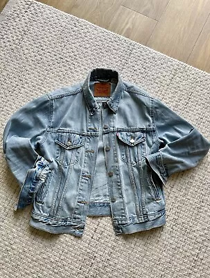 Buy Women Levi’s Denim Jacket, Size XS, Loose Fit, Collared, Distressed Look • 16£