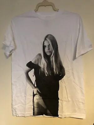 Buy Classic Fucking Awesome T Shirt Medium • 27£