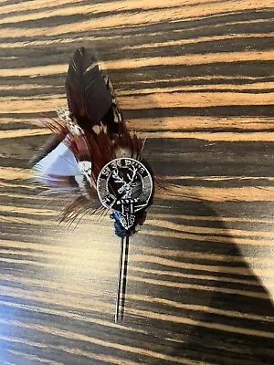Buy Hat Pin - Game Feathers • 5£