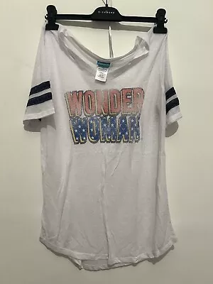 Buy White Wonder Woman Tshirt • 15£