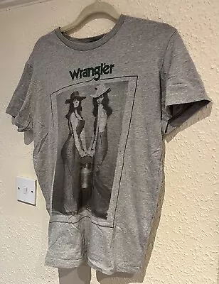 Buy Wrangler T-Shirt Grey UK Size L • 30£