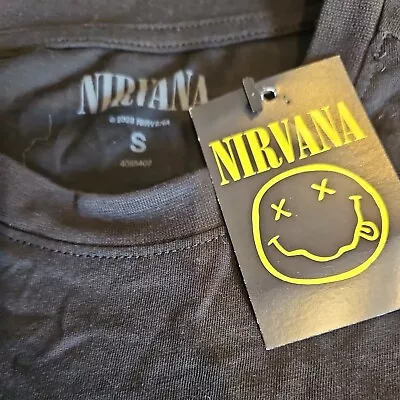 Buy Nirvana T-shirt • 6£