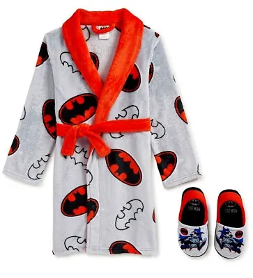 Buy NWT DC Comics Batman Robe Pajamas Cover Boy Girl XS 4 5 Slippers Shoes  • 20.51£