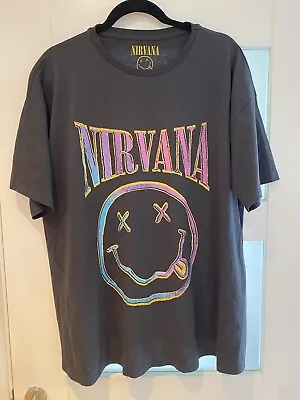 Buy Official Merchandise Nirvana Smiley Face Grey T-Shirt Large • 10£